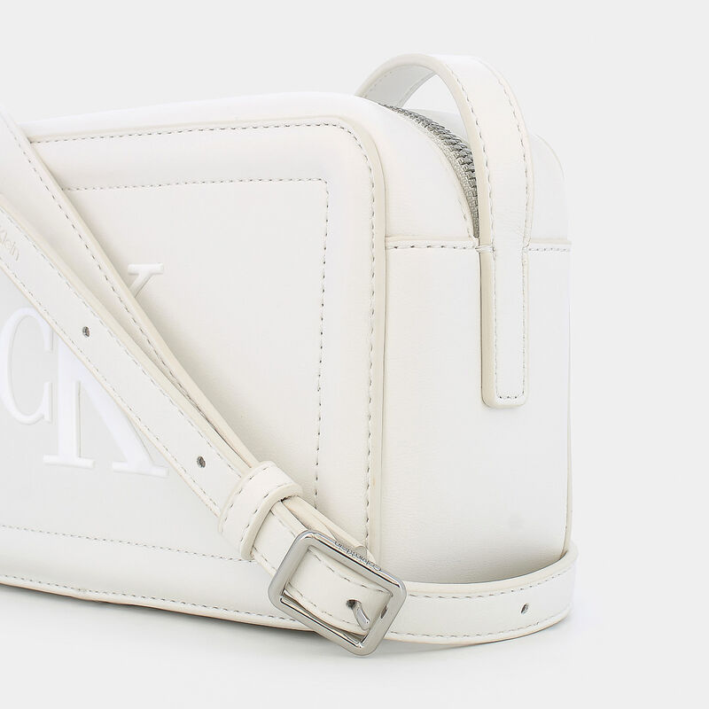 4LX BOLD CK WHITE E26 da CALVIN  3220G | null CALVIN KLEIN